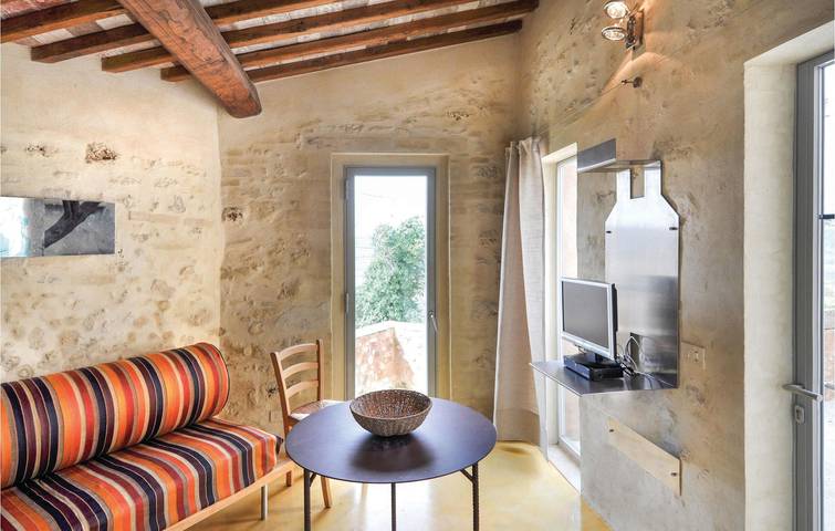 Appartamento di charme con giardino, parcheggio e internet in Poggibonsi, Siena e dintorni