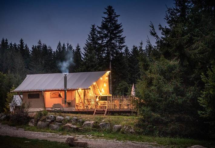 Parc de vacances pour 5 personnes, avec piscine et terrasse ainsi que jacuzzi et sauna, animaux acceptés à Granges-sur-Vologne - 2