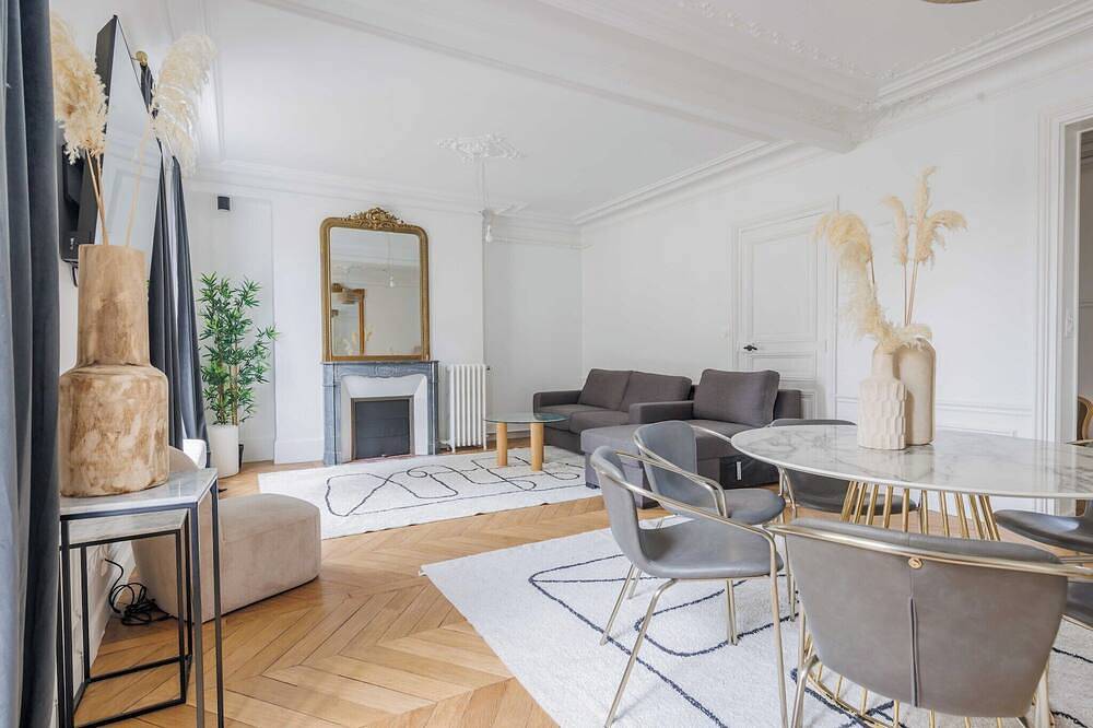Entire apartment, Chic and welcoming apartment in Neuilly-sur-Seine, Hauts-de-Seine
