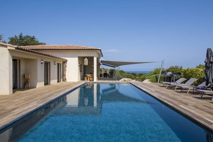 Maison de vacances pour 6 personnes, avec jardin et terrasse dans Sainte-Lucie de Porto-Vecchio