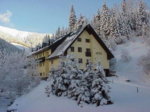 Special Offer - Double or Twin Room with New Year's Package in Špindlerův Mlýn, Trautenau regio