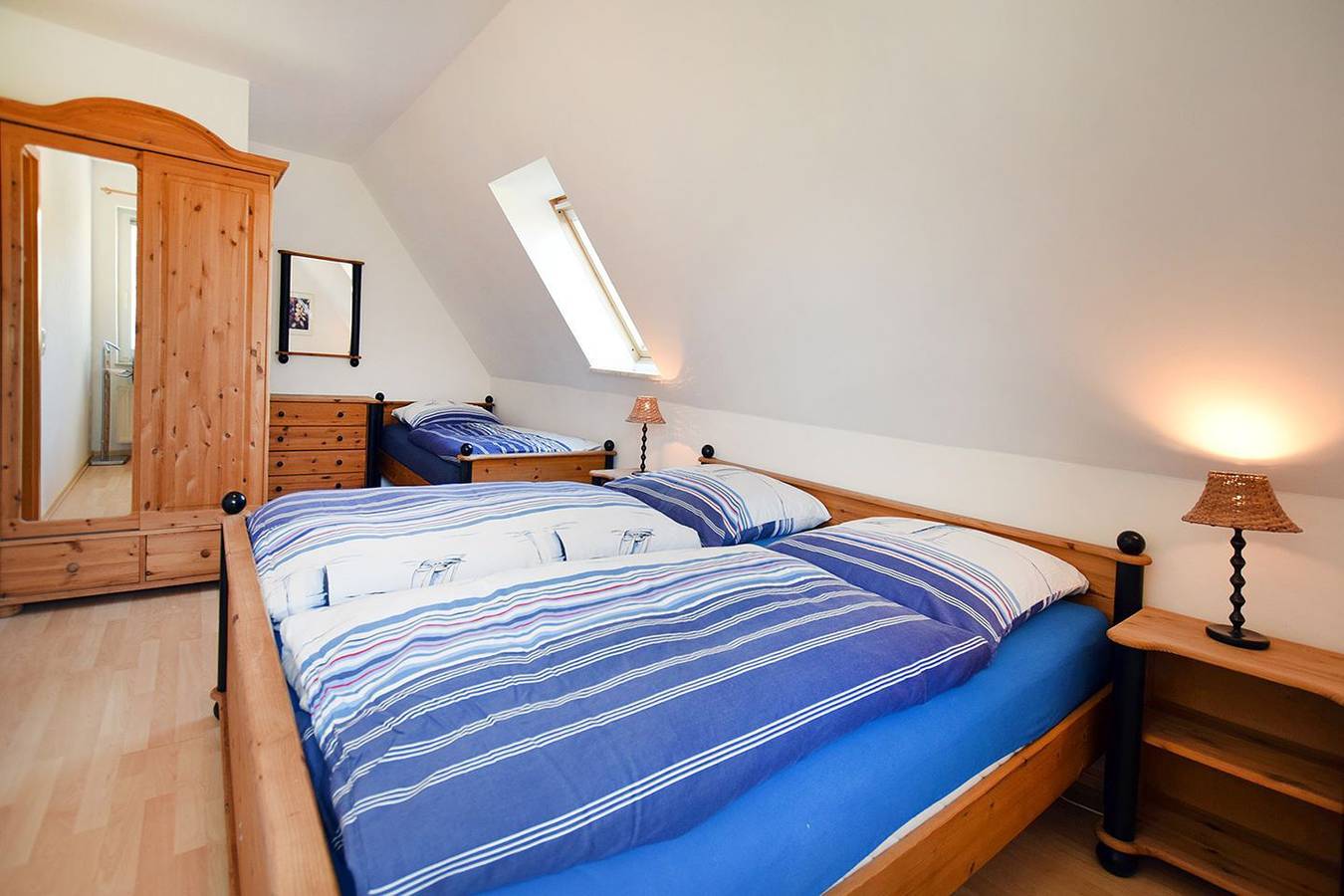 Apartamento entero, Fewo in Strandnähe bis 3 P., Parkplatz, Haustiere, Bettwäsche inkl., Wlan in Prerow, Peninsula Fischland - Darss - Zingst
