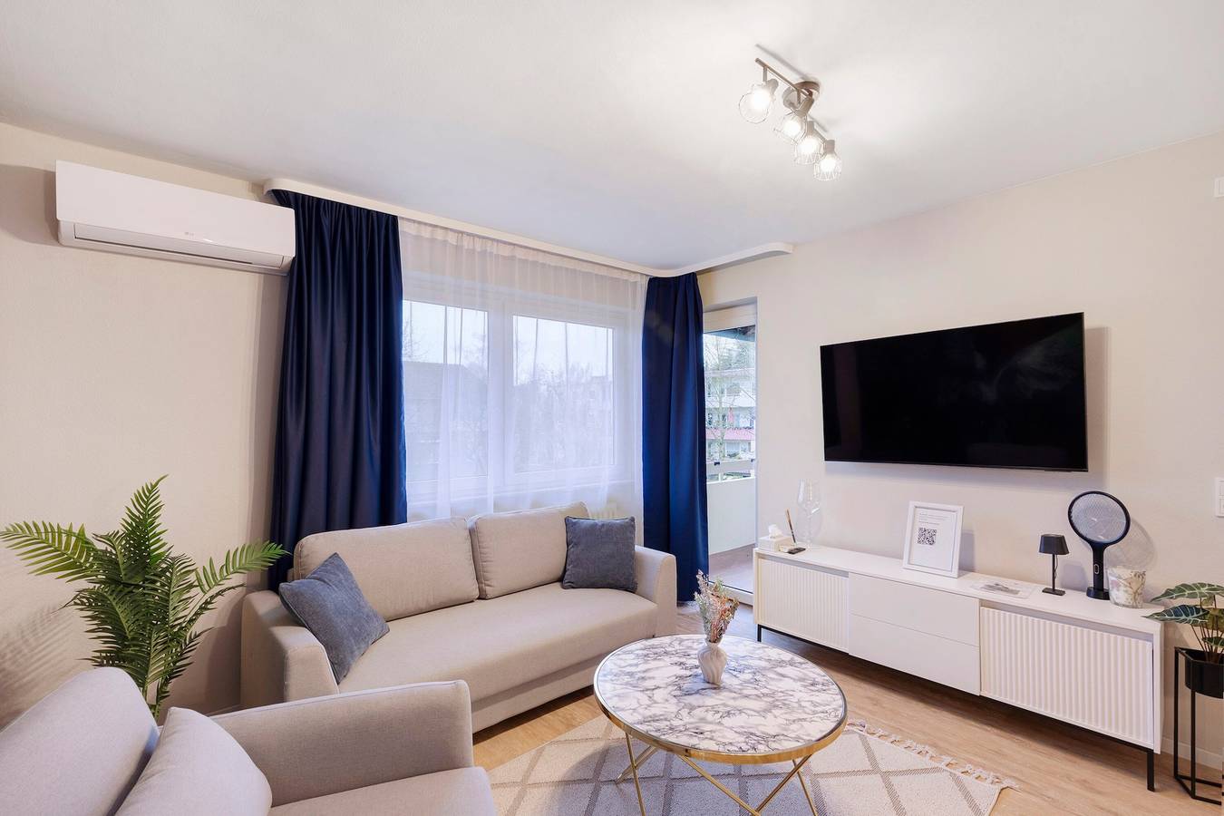 Ganze Wohnung, Apartment „Exklusive Winzenheim“ mit Balkon, Wlan und Klimaanlage in Bad Kreuznach, Rheinhessen