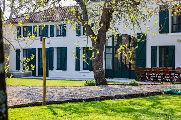Maison de vacances pour 12 personnes, avec vue ainsi que piscine et jardin