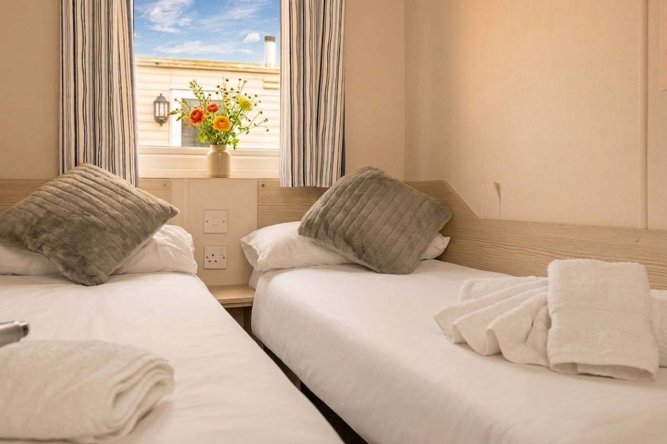 Seton Sands 3Br Caravan   Wifi   Parking   Wi-Fi in Edinburgh and Lothian