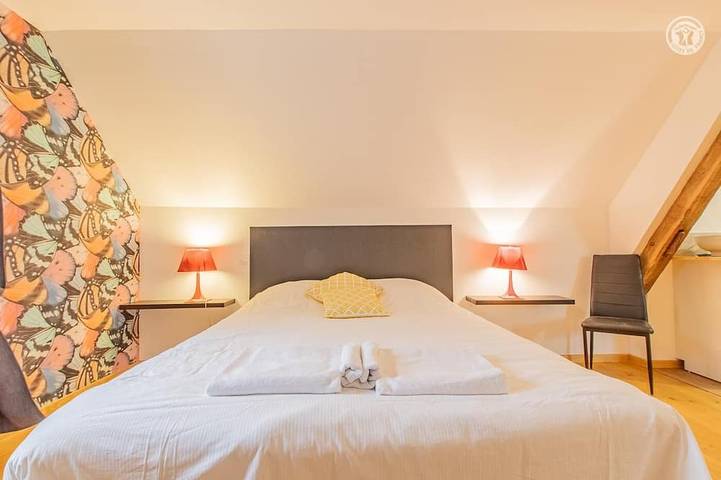 Location de vacances pour 2 personnes, avec Jardin et Piscine à La Chapelle-Saint-Sauveur - 3