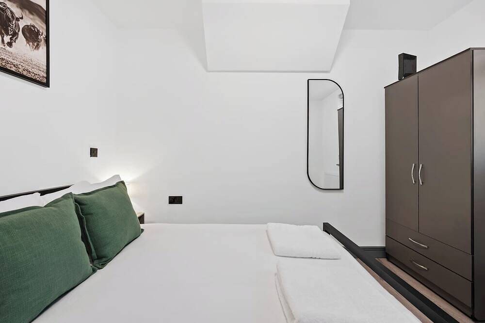 The Reading Hub- central in Reading, Berkshire