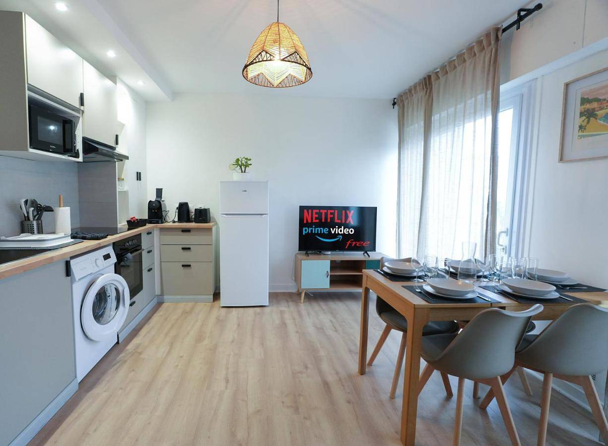 Appartement entier, Cocooning Apartment - Paris - Orly aéroport 10 min in Orly (Île de France), Val-de-Marne