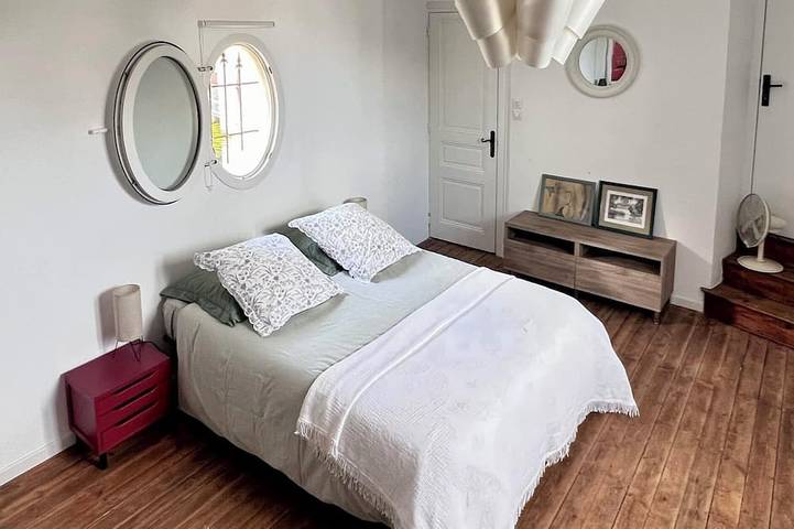 Location de vacances pour 4 personnes, avec jardin à Gond-Pontouvre - 4