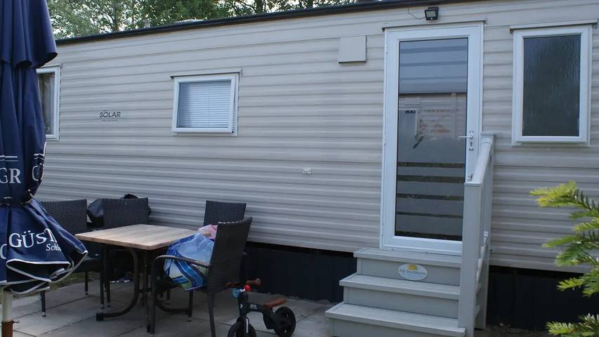 Camping für 4 Personen, mit Terrasse in Mecklenburg-Vorpommern - 3