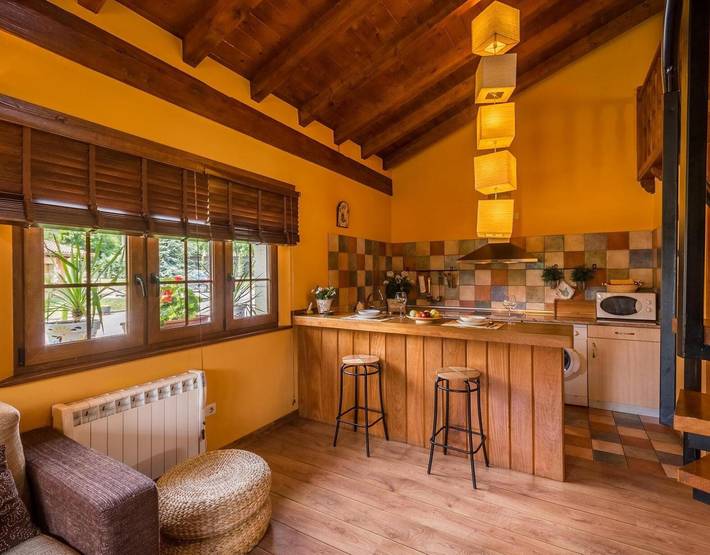 Aparthotel para 5 personas, con Jardín en Cantabria - 3