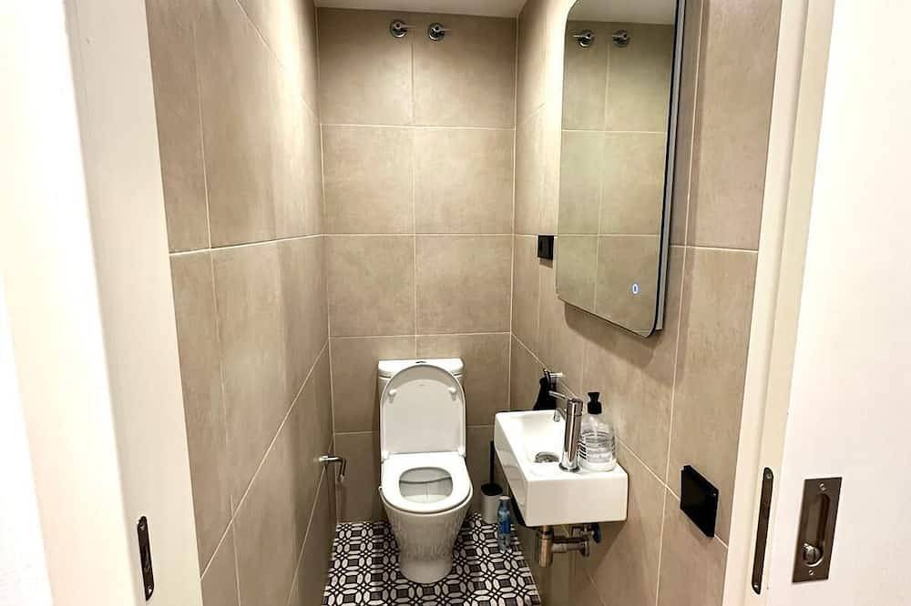 Entire apartment, Modern Apartment with Rooftop - El Gòtic in Vic, Osona