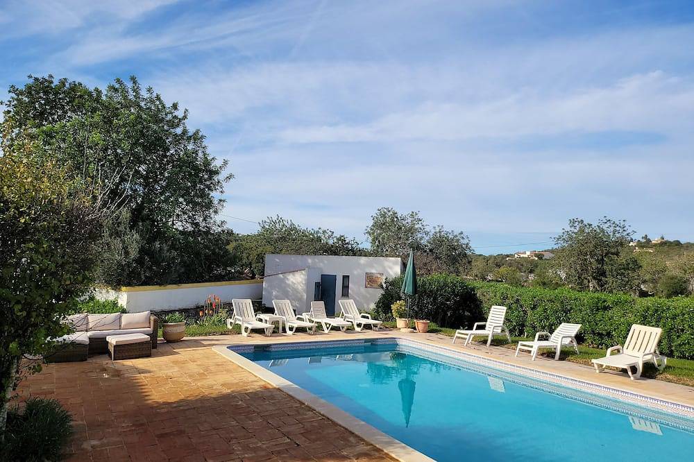 Beautiful quiet apartment close to everything in Boliqueime, Faro Distrikt