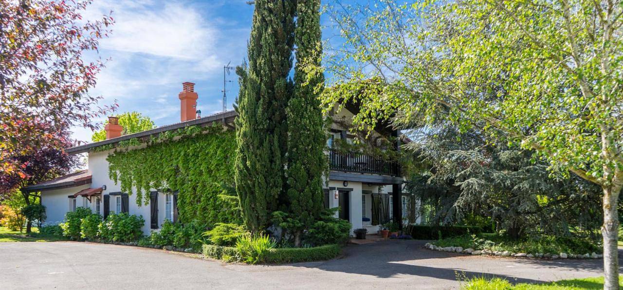 Six-Bedroom House in Vitoria-Gasteiz, Cordillera Cantábrica