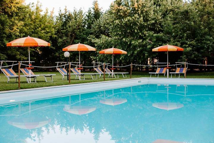Casa vacanza per 2 persone, con Terrazza e Giardino nonché Piscina e Panorama a Budrio
