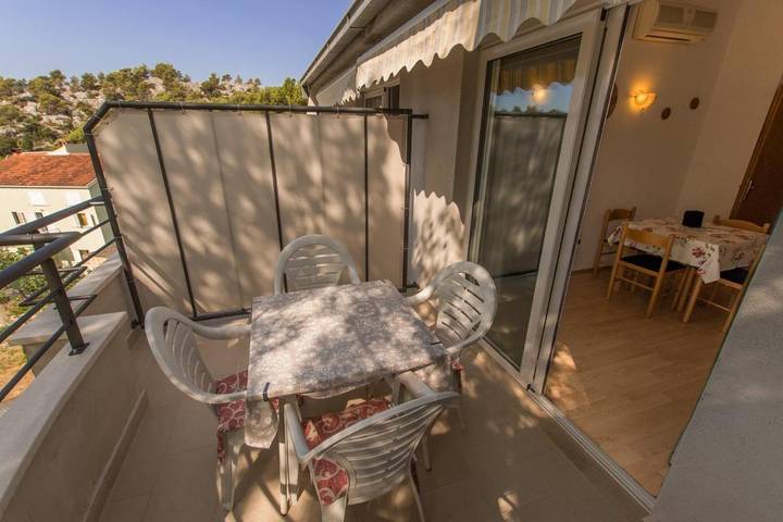 Ferienwohnung für 3 Personen, mit Ausblick und Balkon in Krvavica - 3