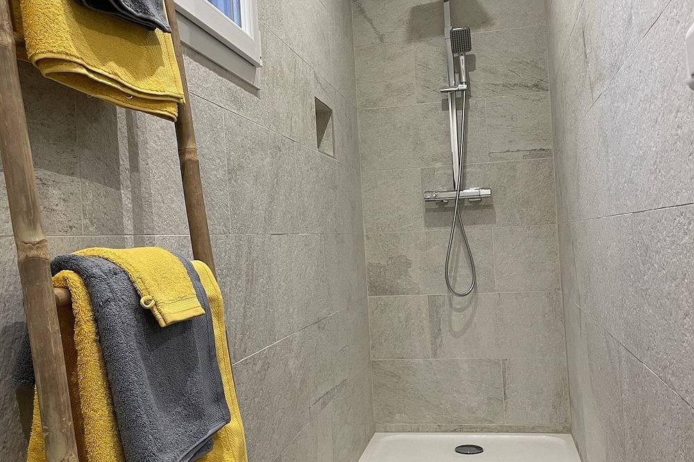 Sehr schönes klimatisiertes Apartment mit beheiztem Pool in charmanter Villa. in Oletta, Calvi und Umgebung