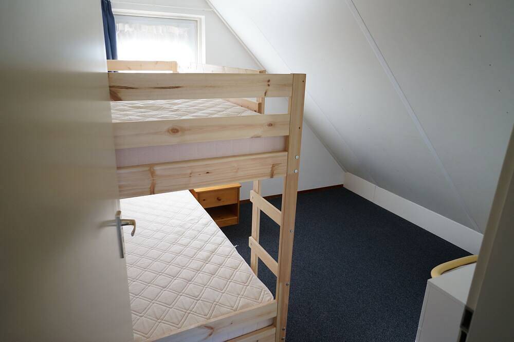 Freistehendes, familienfreundliches Ferienhaus für 4-6 Personen in Scharendijke, Zeeuwse Kust
