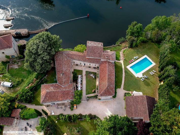 Gîte pour 4 personnes, avec piscine à Vire-sur-Lot