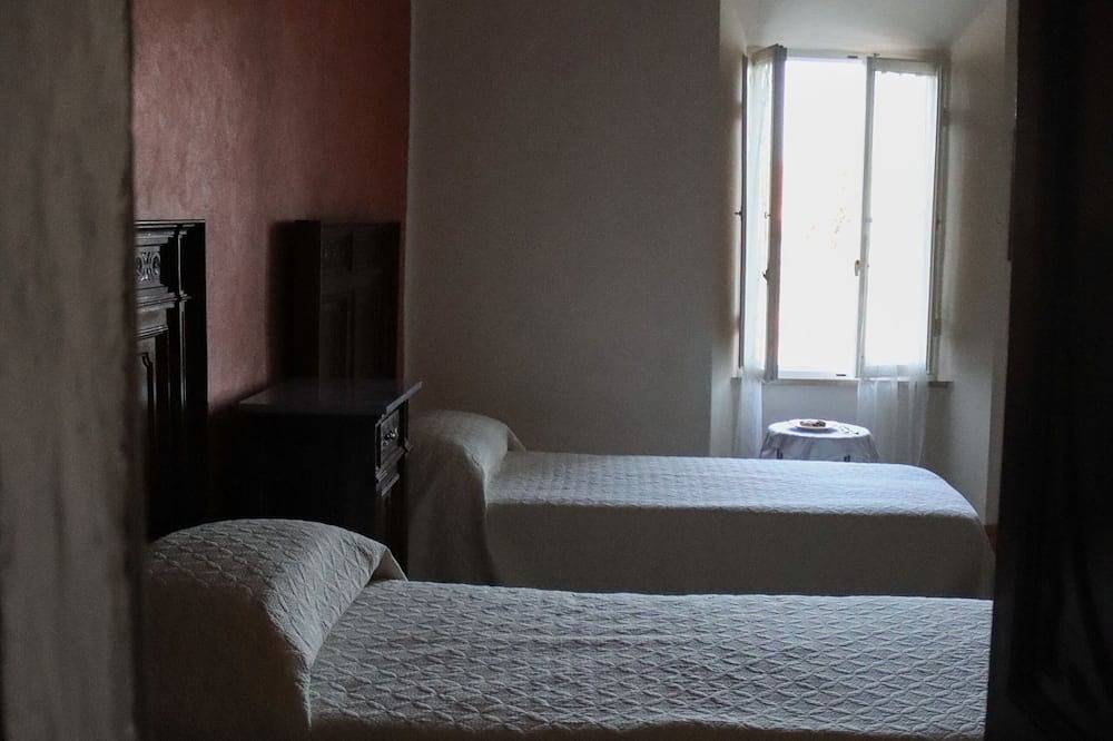 Entire apartment, A Lovely Home in the heart Tuscany Colle di val d'Elsa near San gimignano in Colle di Val d'Elsa, Siena Province