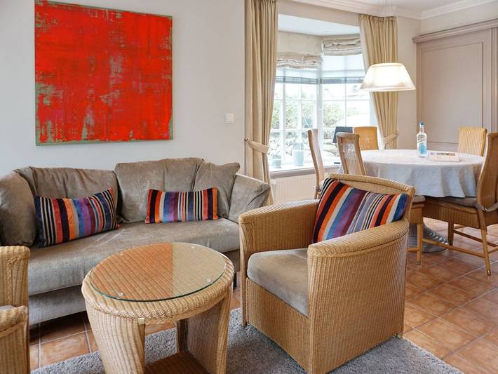 Ganze Ferienwohnung, Christa, App. 2 - First-Class Suiten in Bestlage. in Nordfriesische Inseln (Schleswig-Holstein) (Schleswig-Holstein), Wenningstedt
