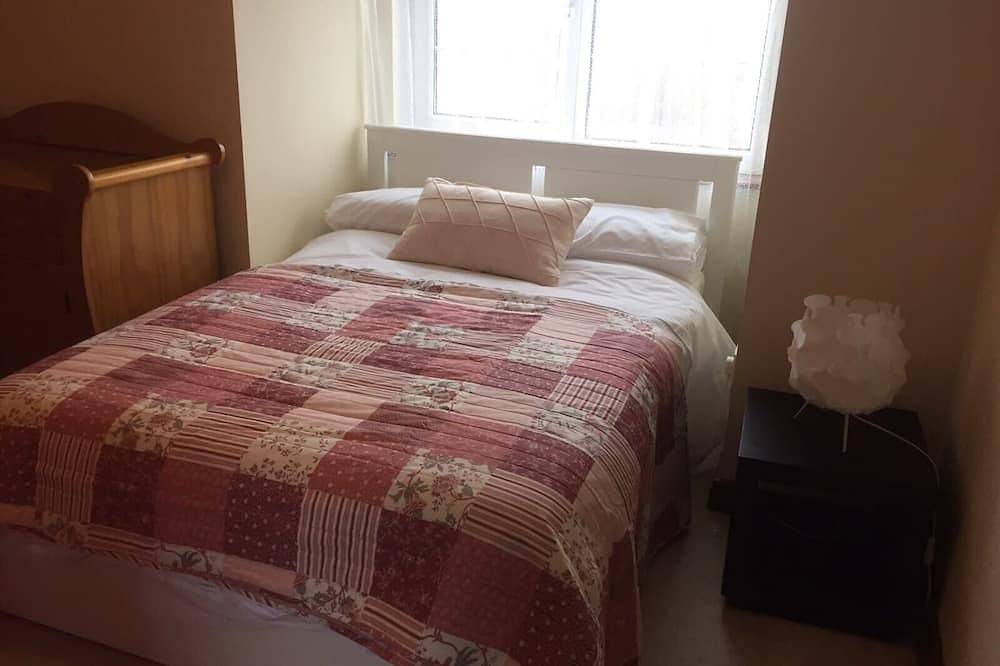 Eden Cottage Countryside Retreat in Spancelhill, Ennis