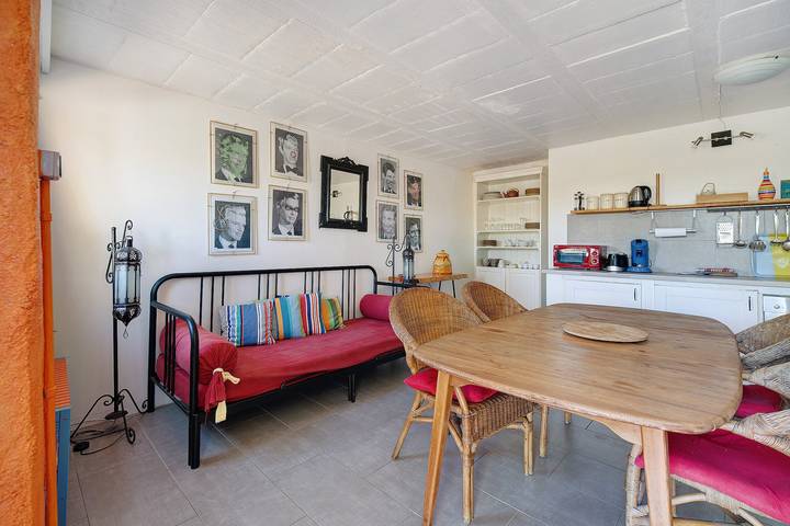 Holiday Home 'Maison Cazac Marrakech' with Mountain View and Wi-Fi in Cazac, Haute-Garonne