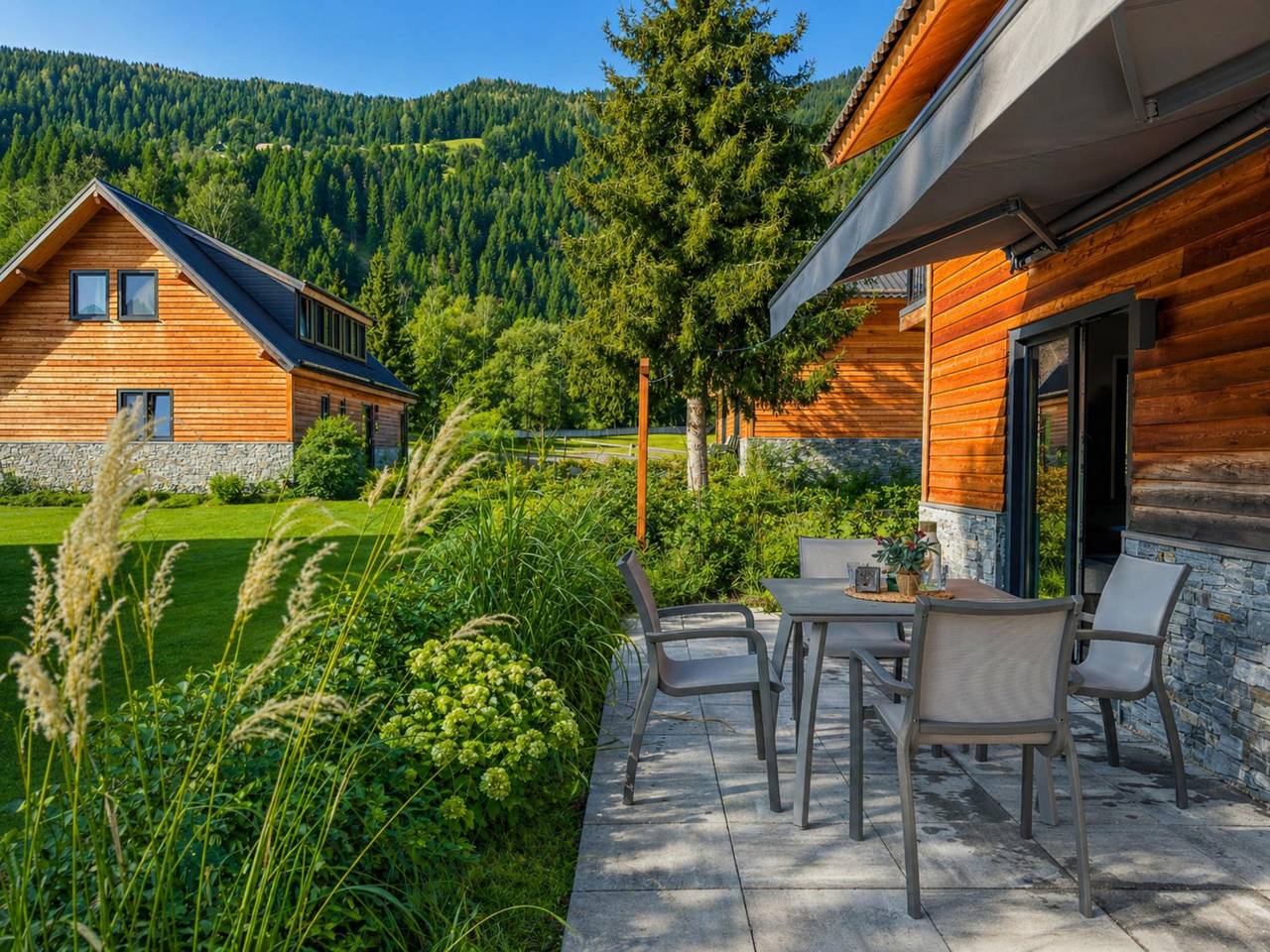 Chalet mit Sauna und Bergblick am Afritzer See in Afritz am See, Villach-Land