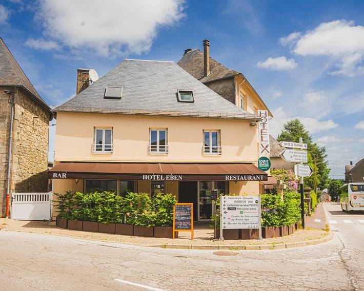 Hôtel pour 2 personnes, avec Terrasse et Vue à Égletons