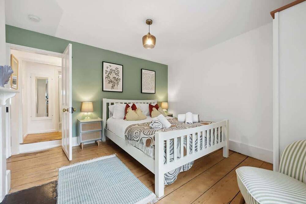 Lovely 2Br Cottage Spacious with Garden in Winchester, South Downs