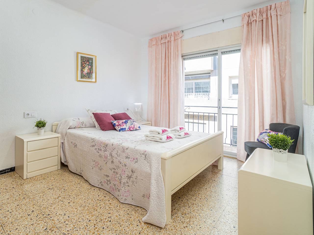 Apartamento entero, Apartamento en Roses para 7 personas, 250m del mar, con 3 habitaciones y lavadora in Roses Centre, Roses