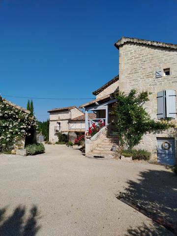 Cottage pour 2 personnes, avec piscine et jardin à Cremps