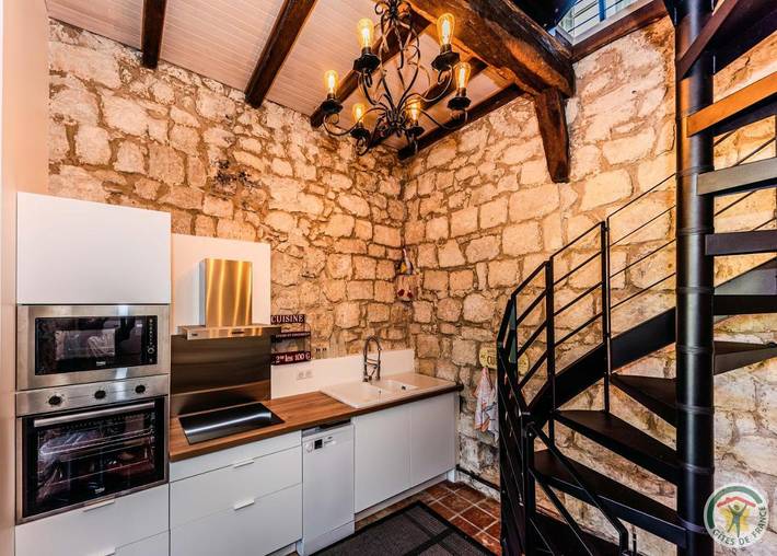 Location de vacances pour 2 personnes, avec vue et jardin à Lauzun - 2