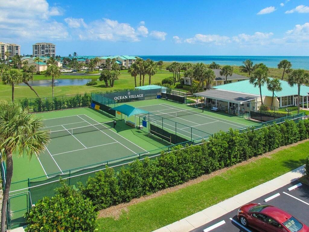 Ganze Wohnung, Panoramische Ocean View Condo - Wanderung Zum Strand in Fort Pierce, Hutchinson Island