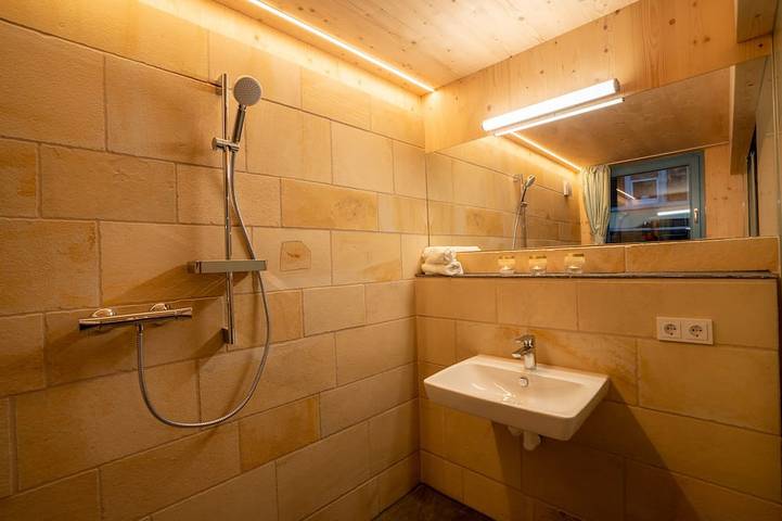 Ferien im Grünen Tiny House in Altleiningen, Landkreis Bad Dürkheim