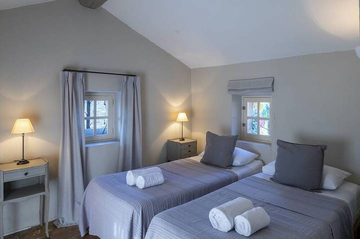 Cosy cottage with private pool & garden in Joucas, Parc naturel régional du Luberon