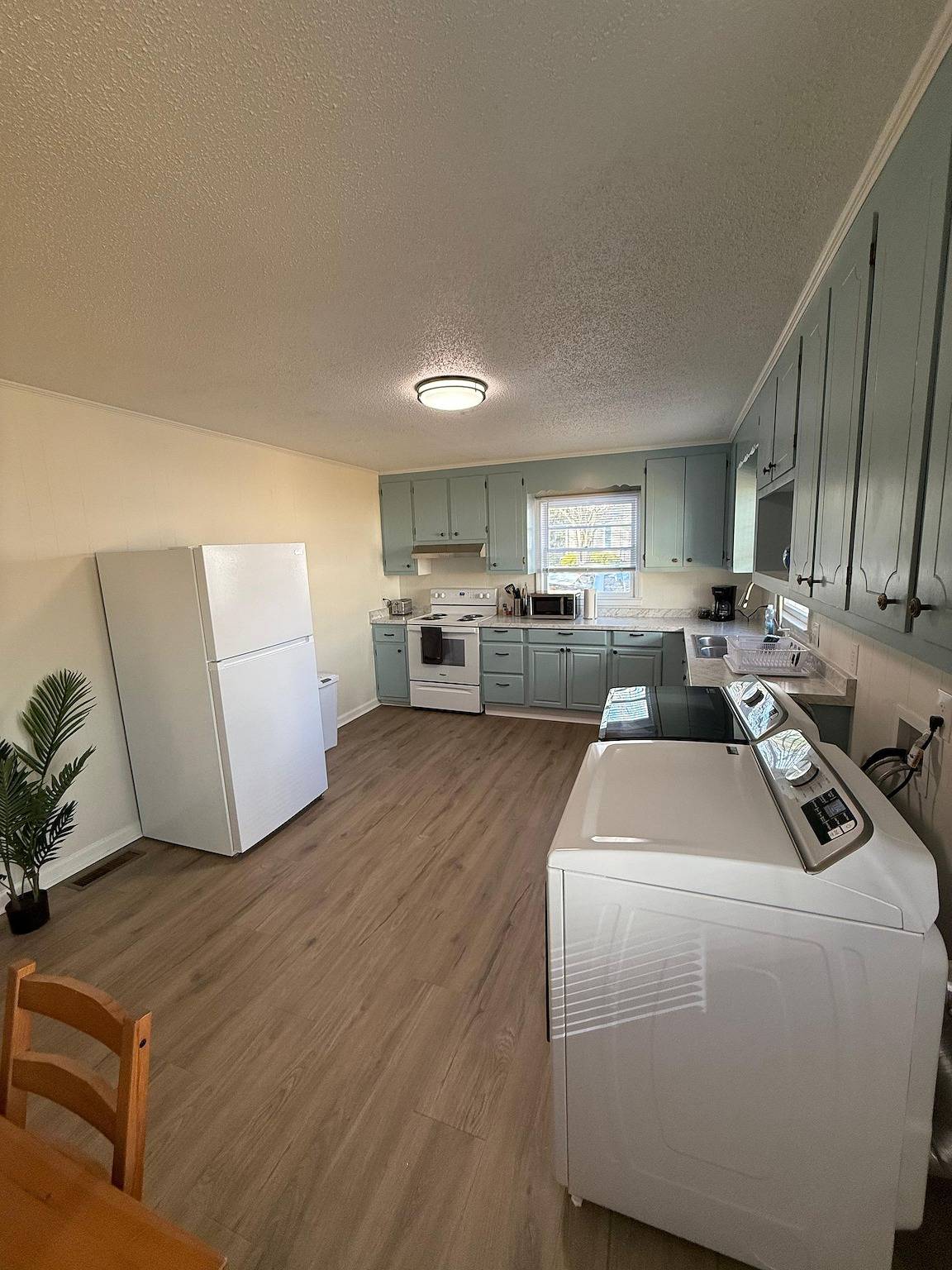 Apartamento entero, Newly Renovated 3 Bedroom House in Lakewood! in Durham (Carolina del Norte), Condado de Durham (Estados Unidos)