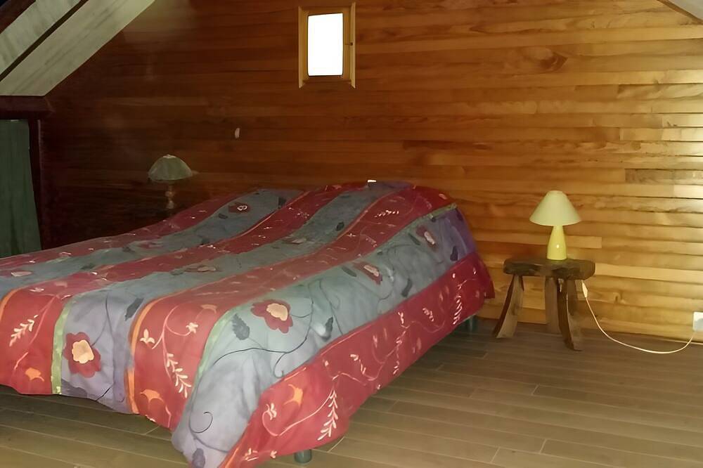 Gîte « La Bélugue » en Ste-Enimie: Vistas a la montaña, Wi-Fi y aire acondicionado in Gorges du Tarn Causses, Cevenas