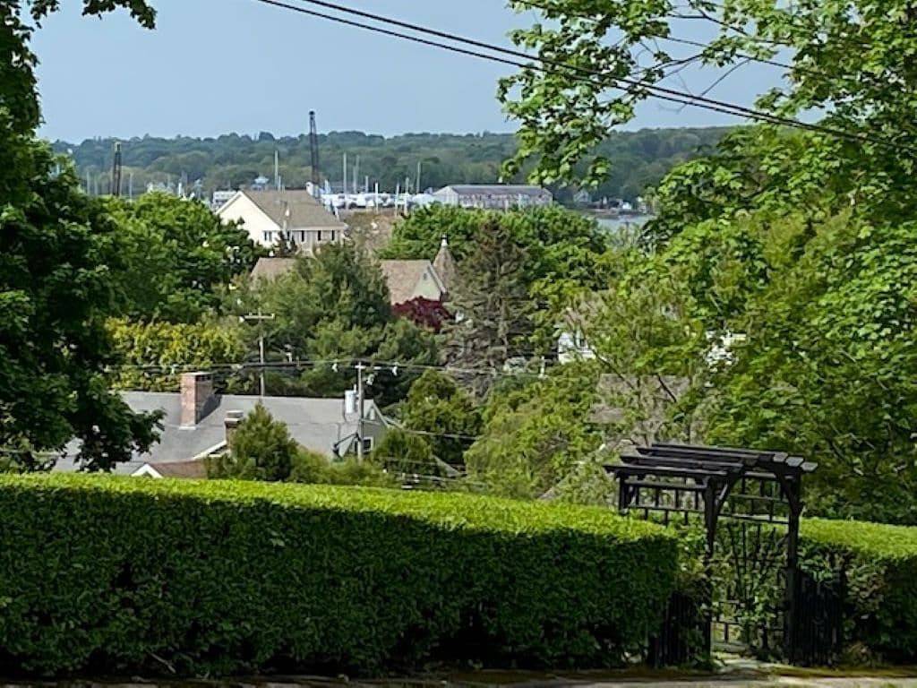 Mystic in the Summer & Fall - Renting Weekly & Monthly in Mystic, Connecticut