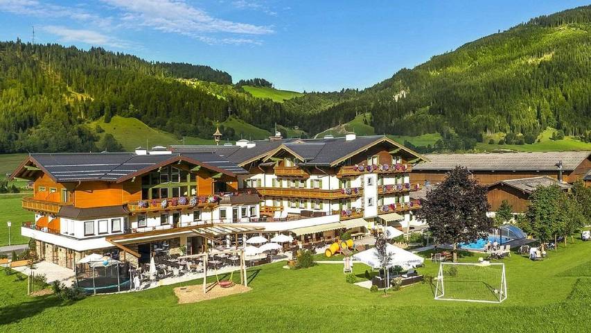 Ferienwohnung für 3 Personen, mit Pool und Sauna sowie Balkon und Garten in Radstadt - 2