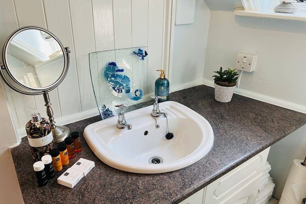 Geheel appartement, Period apartment set in Grade 2 listed building  in Lyme Regis, Dorset