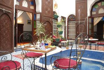 Maison d’hôte pour 3 personnes, avec terrasse dans Fes Al Bali