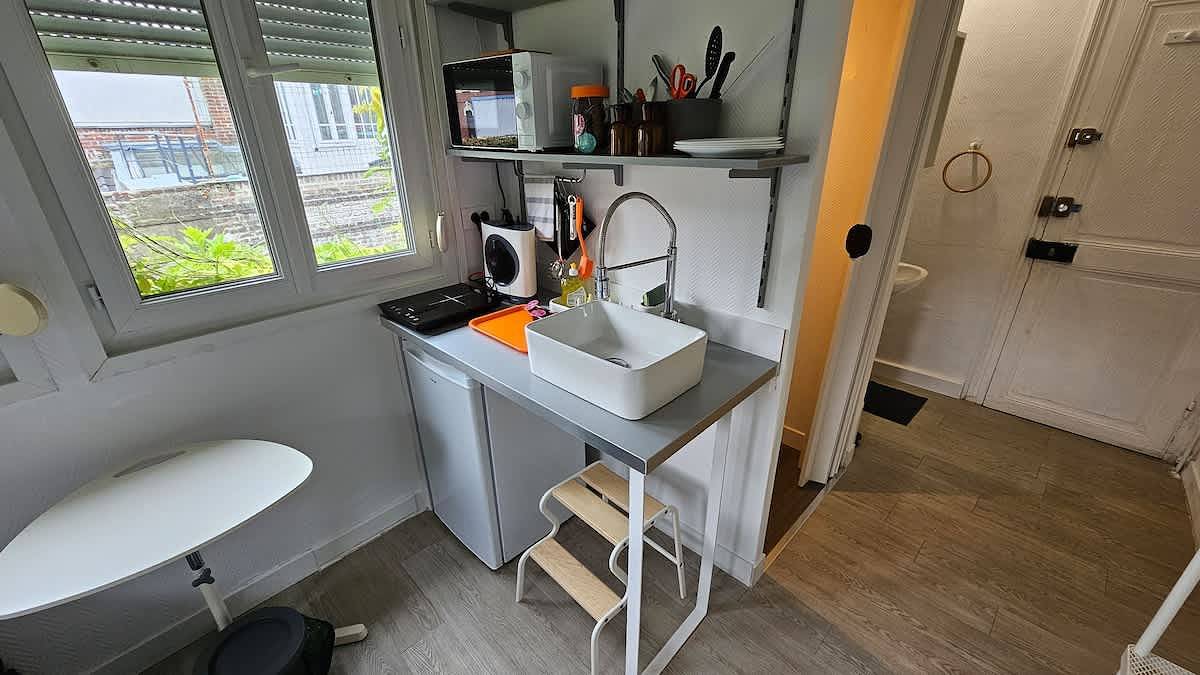 Studio entier, Les Glycines - studio 9m2 cosy et reposant 1p in Arras, Région d'Arras