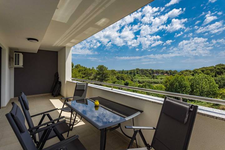 Gîte pour 5 personnes, avec Balcon à Premantura - 3