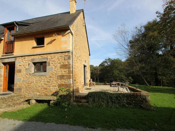 Gîte pour 5 personnes, avec jardin