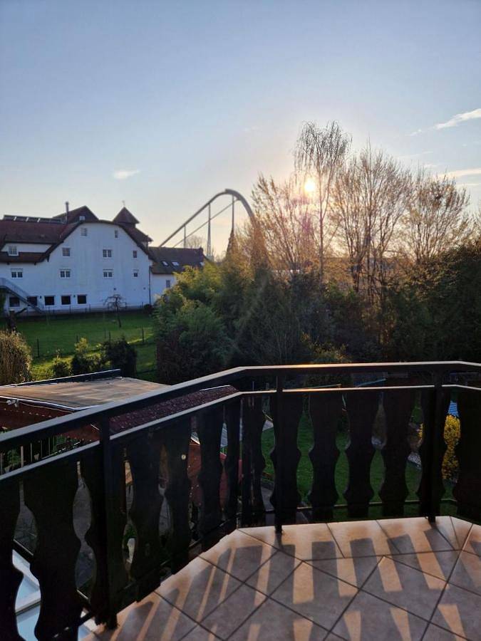 Ferienwohnung für 8 Personen, mit Ausblick und Garten in Rust