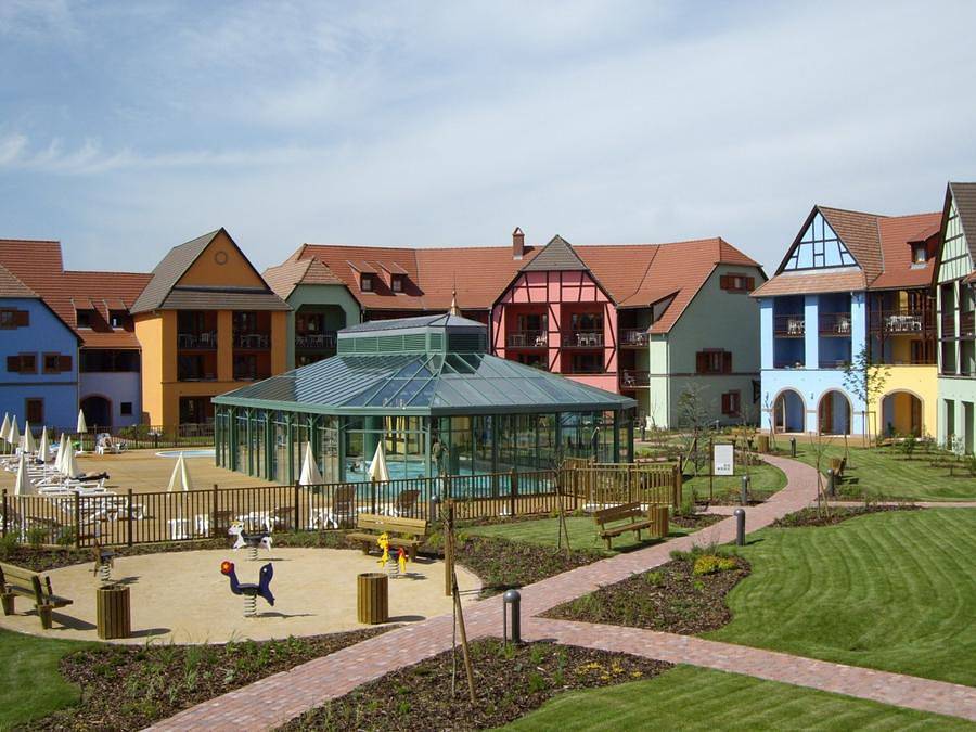 Pierre & Vacances Résidence Le Clos d'Eguisheim - Apartment 6 persons - - 1 bedroom + 1 sleeping alcove in Eguisheim, Parc naturel régional des Ballons des Vosges