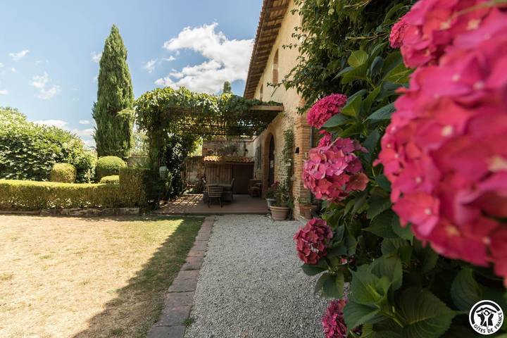 Gîte for 4 people, with terrace and garden as well as pool - 1
