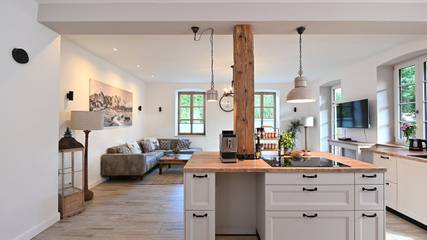 Ferienwohnung für 5 Personen, mit Garten und Terrasse in Polling