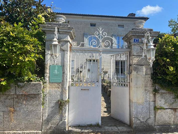 Location de vacances pour 2 personnes, avec jardin et vue dans Brantôme en Périgord - 2